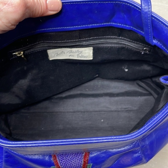 Vintage Boots Bailey crossbody bag - Picture 8 of 11